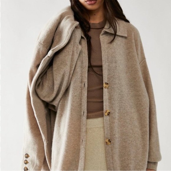 🖤🖤 Black Free People Swim Too Deep Oversized CASHMERE Cardigan  | Sz. M 🖤🖤 - Picture 2 of 5